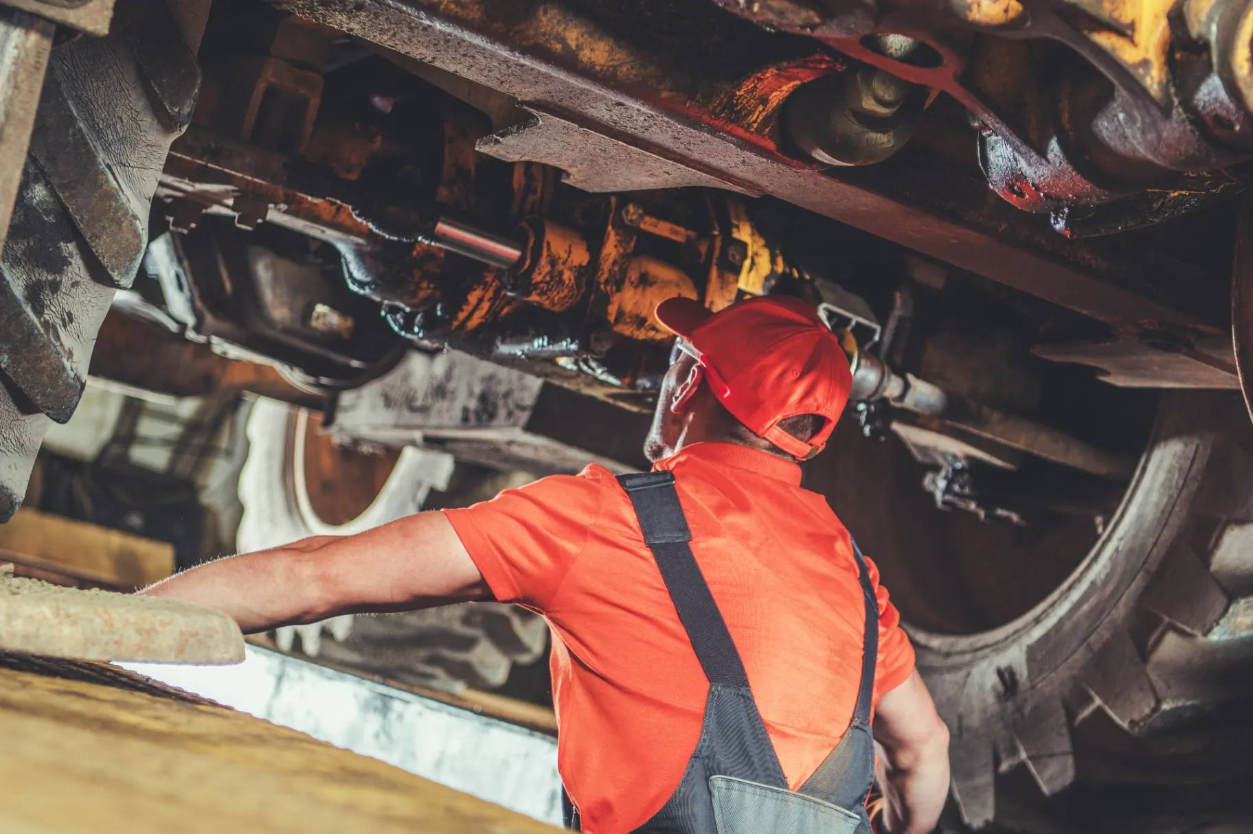 Trabalhador em ambiente industrial - Condições Ambientais do Trabalho
